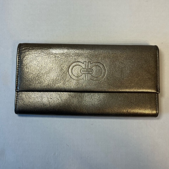 Salvatore‎ Ferragamo metallic silver long wallet